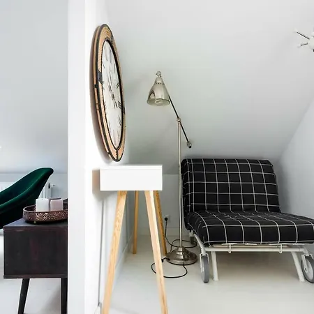 Apartament Z Widokiem Na Klasztor 홈스테이 크라쿠프